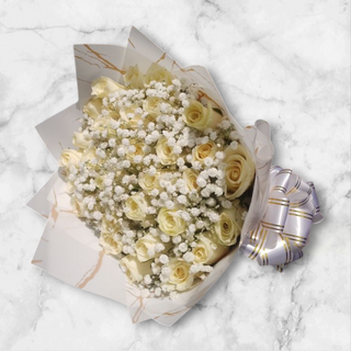 40PCS of White mixed with gypsophila
