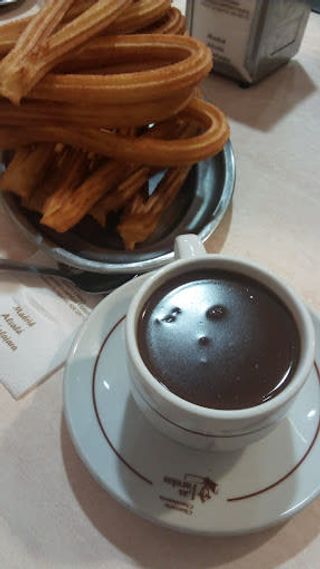 Café Más 5 Churros Más Zumo