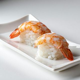 134. Nigiri ebi 3 pezzi