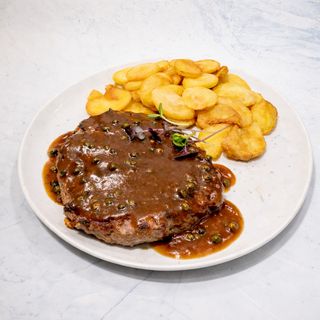 Gurmanska pljeskavica u umaku od zelenog papra