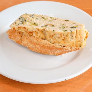 Montadito de tortilla de calabacín (1 ud.)