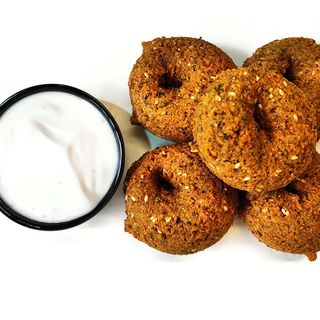 Фалафели 5бр със сос