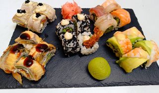 Урамаки Лукс Сет 20бр (600г)