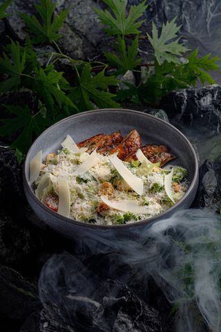Salată Caesar cu pui