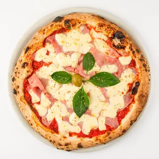 Pizza Vesuvio