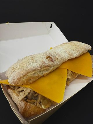 Bocadillo de carne mechada