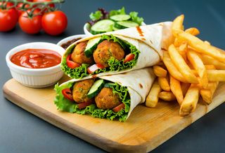 Nr.8.1-Zestaw Rollo Kebab Tortilla+ Ayran