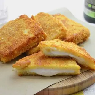 Mozzarella in carrozza