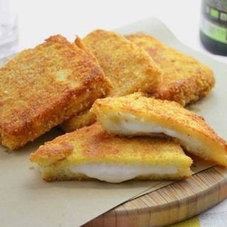 Mozzarella in carrozza