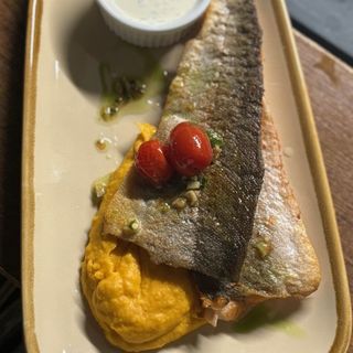 Apa vie - peste de rau