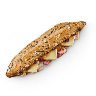 Gourmet de bacon y queso brie