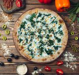 Պիցցա սպանախով և սնկով