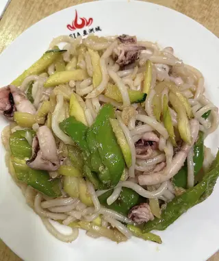 149. Tallarines Udon Con Calamares