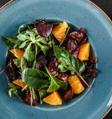 Salata calda cu ficat de pui