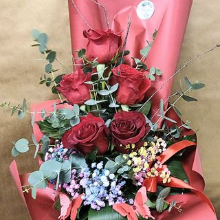 Buket 5 ruža crvenih