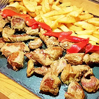 Tacos De Ternera Asturiana Con Salsa De Queso Cabrales