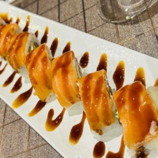Uramaki Roll De Salmón (8 Uds.)