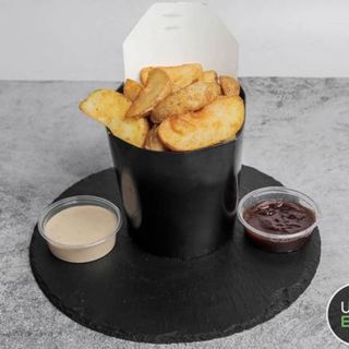 Patatas Gajo y tu Salsa favorita