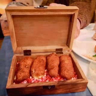 Croquetas 4 Quesos Con 2 Quesos Gallegos Y 2 Quesos Franceses (5 Uds.)