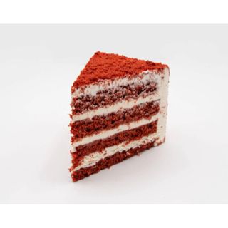 Tarta red velvet en porción