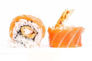 74. Uramaki tiger roll 4 pezzi