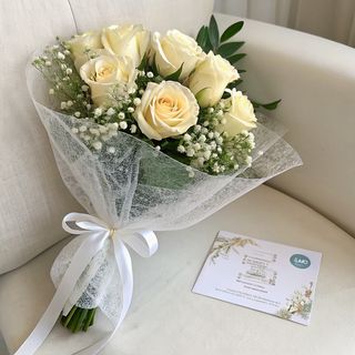 Bouquet Romantique De 9 Roses Blanches