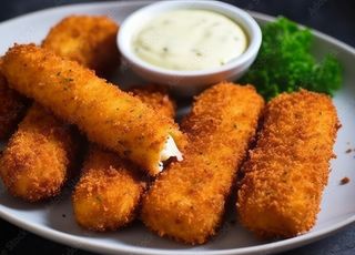 Моцарелени пръчици с чеснова разядка 