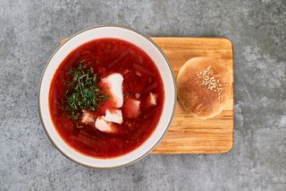 Борщ домашній з пампушками (250г)