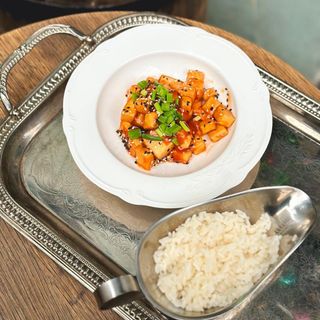 Тофу в кисло-солодкому соусі