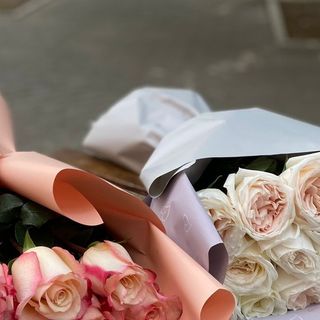 13 роз в оформлении