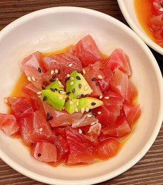 212. Tataki maguro