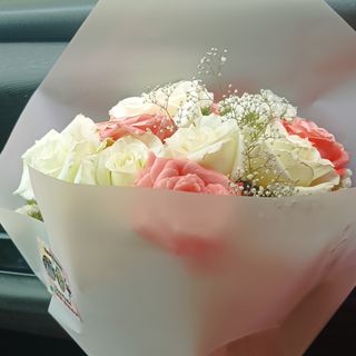 Bouquet de fleurs Emballage blanche 