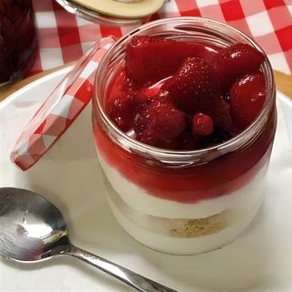 CHEESECAKE DE FRUTOS VERMELHOS TRADICIONAL