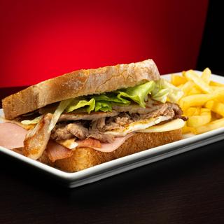 Sándwich Super de Lomo