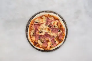 Pizza Quattro Stagioni﻿
