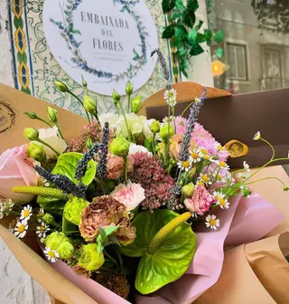 Ramo Antúrios e Lisianthus (Tam. M)