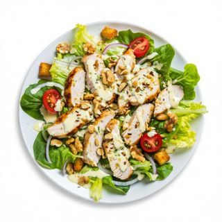 Ensalada De Lechuga Con Tomate Y Cebolla Crujiente