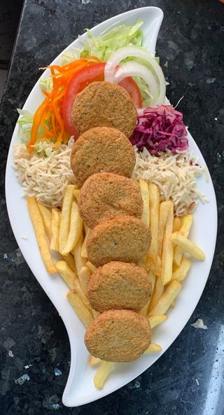 Menú plato falafil 