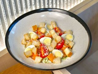 Цезар з слабосоленим лососем (290g)