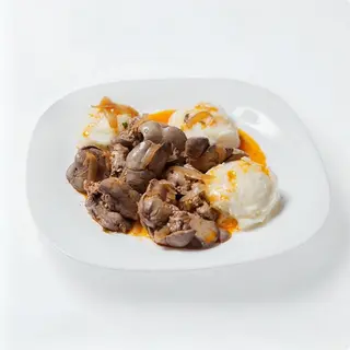 Piure de cartofi cu ficăței de pui
