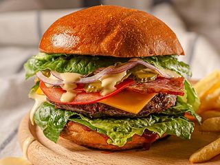 Бургер Кватер Паундер (220/80g)