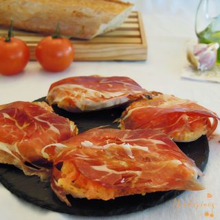 Tostada De Serrano Y Tomate (Grande)