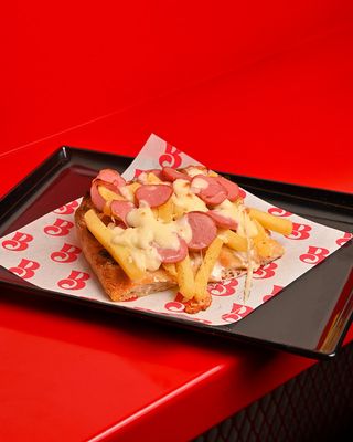 Würstel e patatine trancio