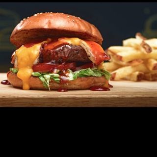 Menú Hamburguesa Doble Queso Y Pollo