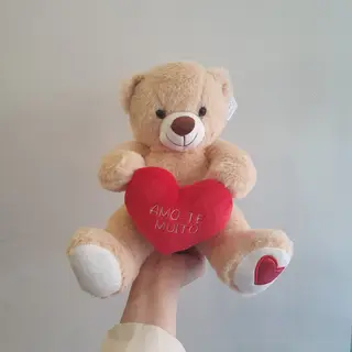 Peluche Castanho Com Coração