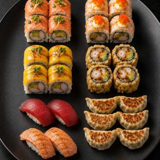 Combo Sushimore 20pzs mas 6 Gyozas Pollo Fritas