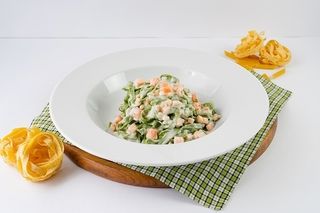 Тальятелли с семгой