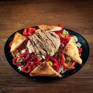 Salata sa tunjevinom