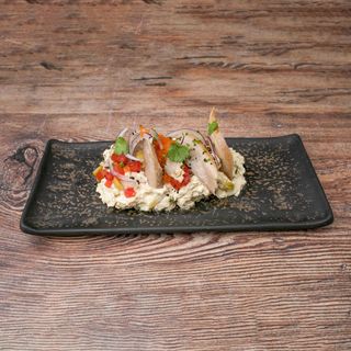 Ensaladilla Rusa Con Ventresca De Atún Y Piparras