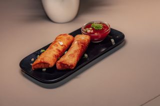 Spring Roll (Veg) - 2 pcs